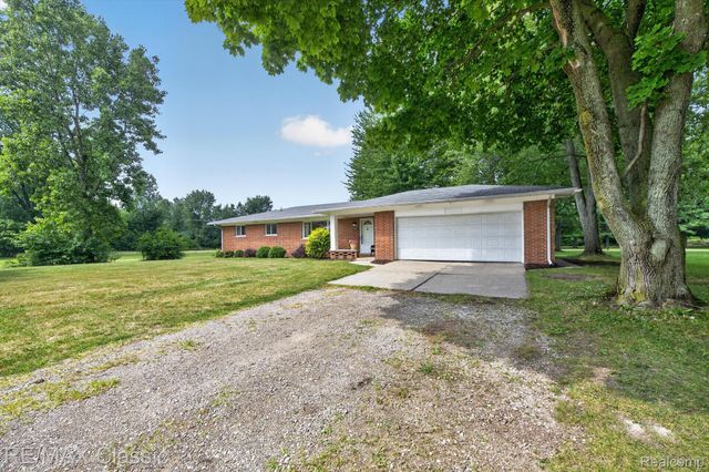 8200 Hannan Road, Van Buren Charter Township, MI 48184