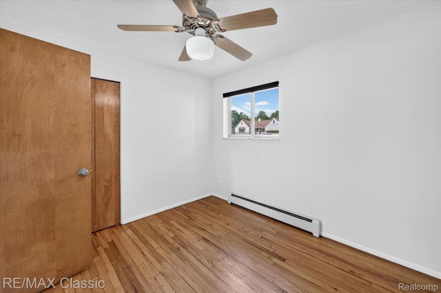 8200 Hannan Road, Van Buren Charter Township, MI 48184