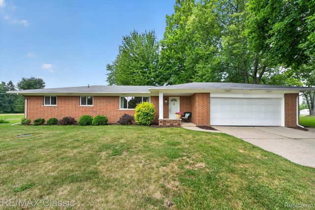 8200 Hannan Road, Van Buren Charter Township, MI 48184