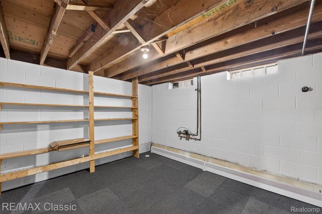 8200 Hannan Road, Van Buren Charter Township, MI 48184