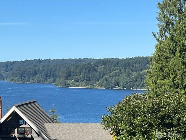 13403 6th Avenue NW, Gig Harbor, WA 98332