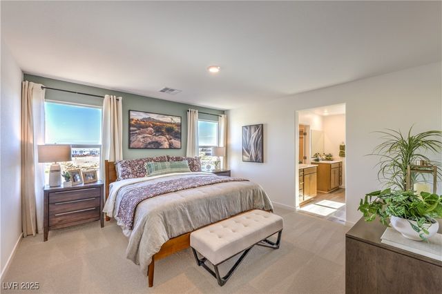 9382 AVA HATHAWAY Street 16, Las Vegas, NV 89178