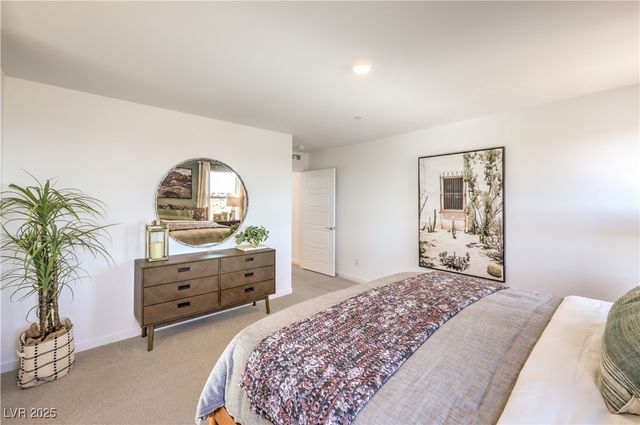 9382 AVA HATHAWAY Street 16, Las Vegas, NV 89178