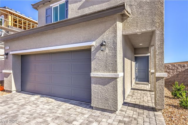 9382 AVA HATHAWAY Street 16, Las Vegas, NV 89178