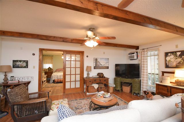 5117 Glenvalley Drive, La Porte, TX 77571