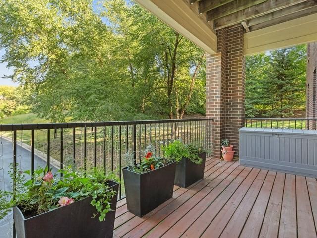 851 River Mews Court 105, Minneapolis, MN 55414