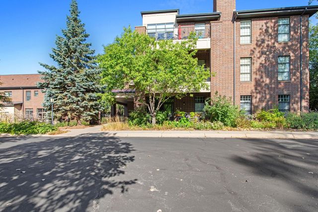 851 River Mews Court 105, Minneapolis, MN 55414