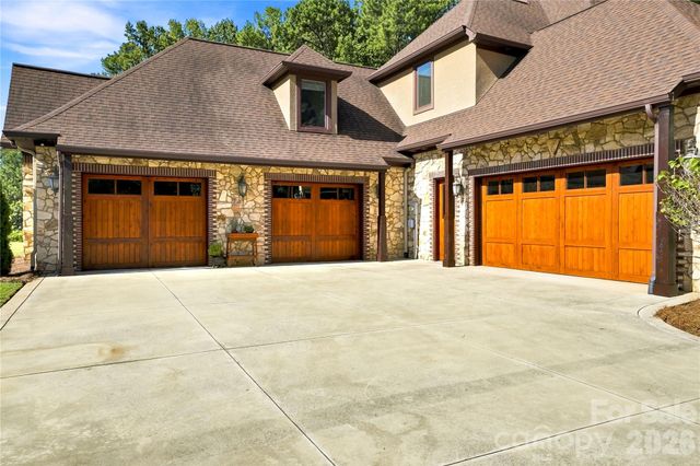 108 Washam Road, Mooresville, NC 28117