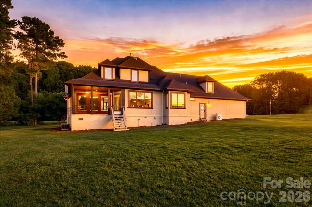 108 Washam Road, Mooresville, NC 28117