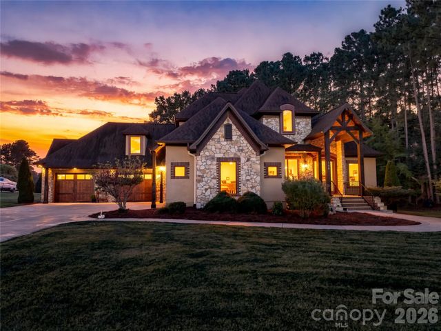 108 Washam Road, Mooresville, NC 28117