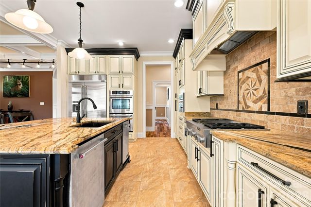 108 Washam Road, Mooresville, NC 28117