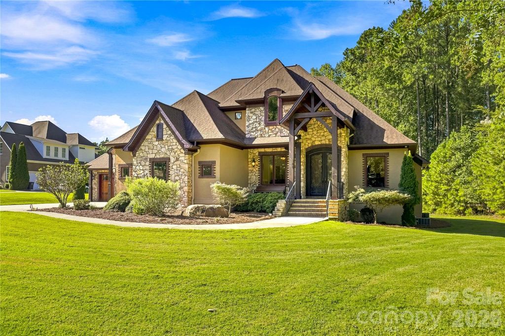 108 Washam Road, Mooresville, NC 28117
