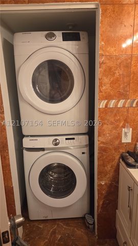 450 Commodore Dr 311, Plantation, FL 33325