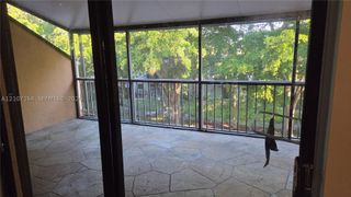 450 Commodore Dr 311, Plantation, FL 33325