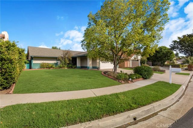 7036 Sedan, West Hills, CA 91307