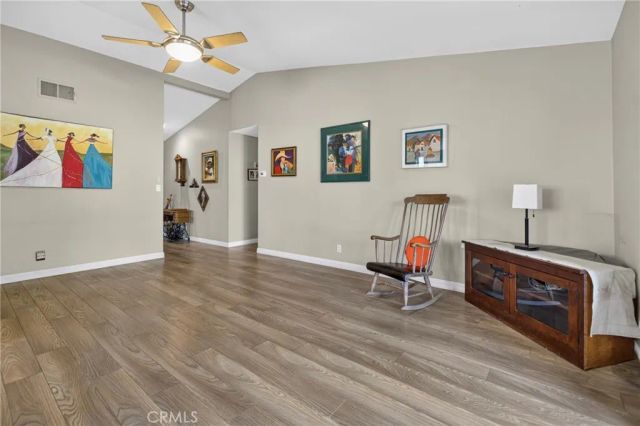 7036 Sedan, West Hills, CA 91307