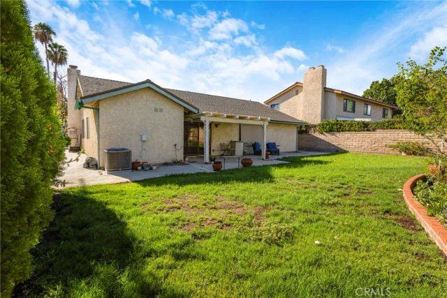 7036 Sedan, West Hills, CA 91307