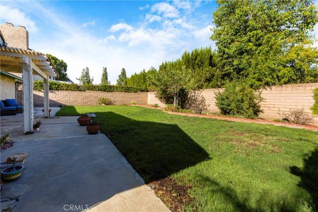 7036 Sedan, West Hills, CA 91307