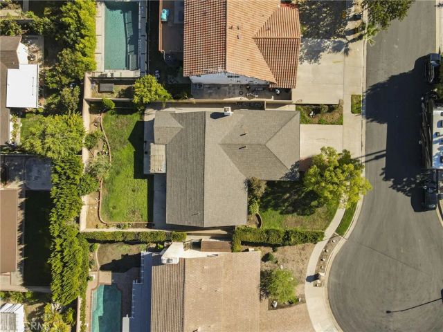 7036 Sedan, West Hills, CA 91307