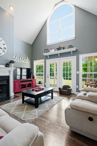 280 Switchboard Rd, Portland, TN 37148