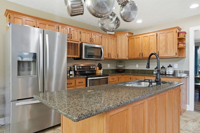 280 Switchboard Rd, Portland, TN 37148