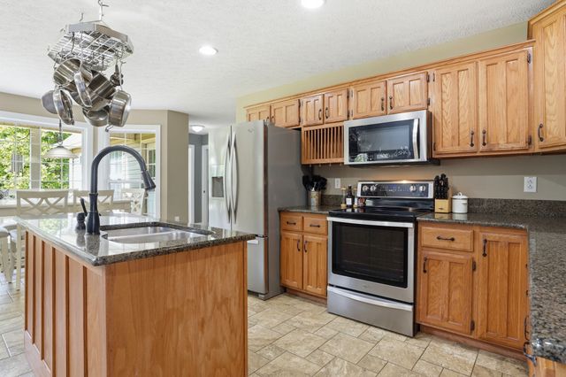 280 Switchboard Rd, Portland, TN 37148