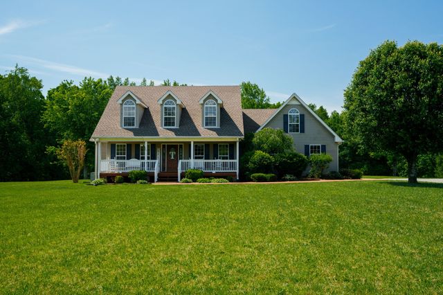 280 Switchboard Rd, Portland, TN 37148