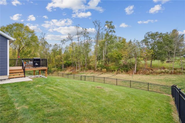 2906 Sydney Ct NE, Swisher, IA 52338