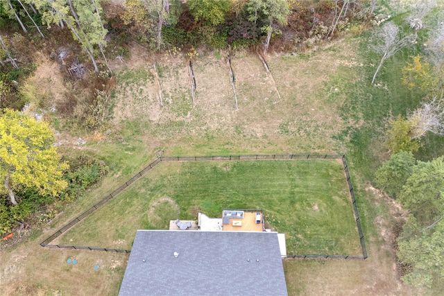 2906 Sydney Ct NE, Swisher, IA 52338