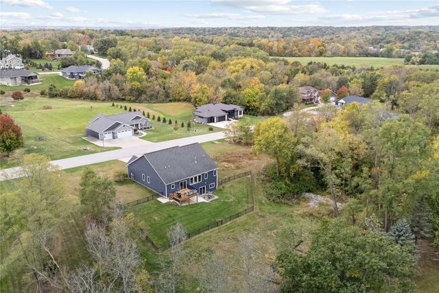 2906 Sydney Ct NE, Swisher, IA 52338