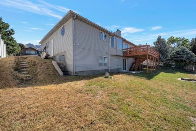 11922 S BLUFF VIEW DR, Sandy, UT 84092