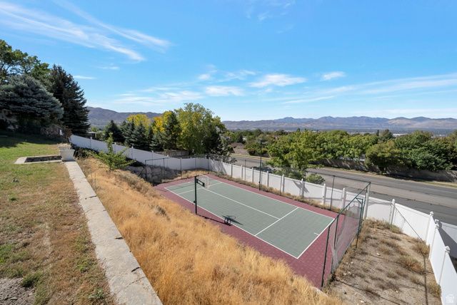 11922 S BLUFF VIEW DR, Sandy, UT 84092