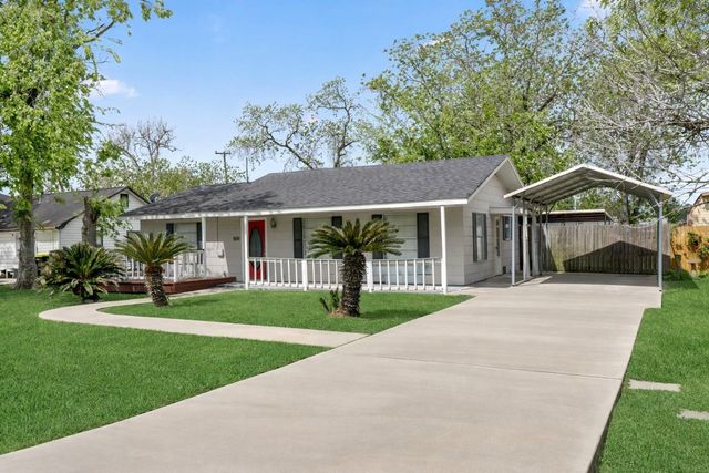1921 Foote Street, Wharton, TX 77488
