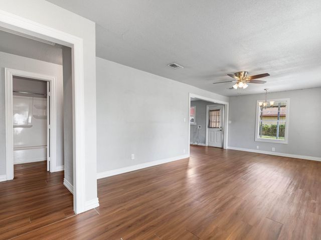 1921 Foote Street, Wharton, TX 77488