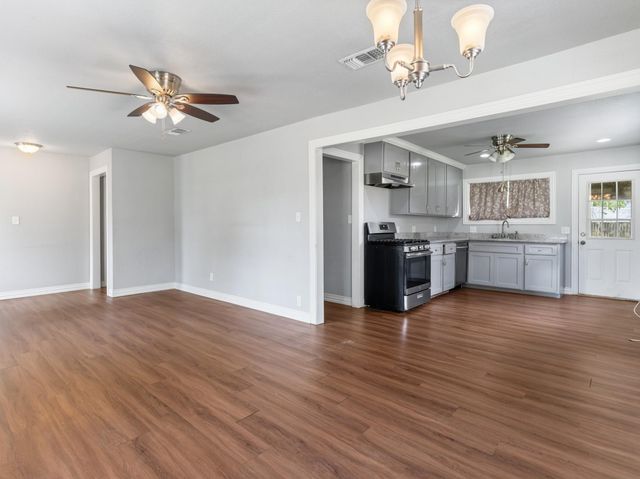1921 Foote Street, Wharton, TX 77488