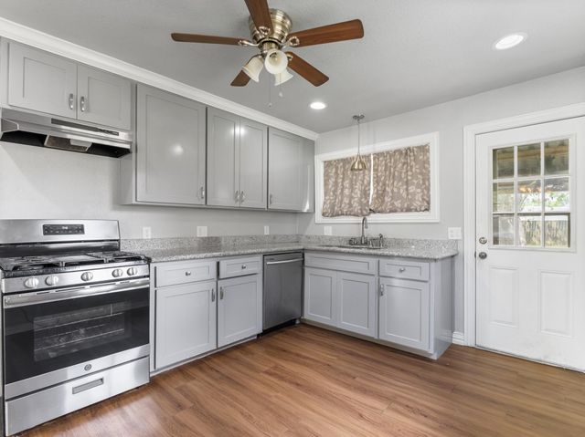 1921 Foote Street, Wharton, TX 77488
