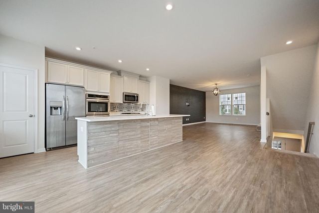 43901 EUCALYPTUS WAY, California, MD 20619