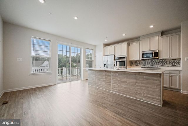 43901 EUCALYPTUS WAY, California, MD 20619