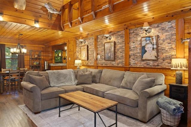 580 Twin Mountain Lake Circle, Talking Rock, GA 30175