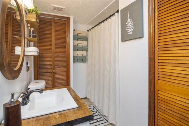 580 Twin Mountain Lake Circle, Talking Rock, GA 30175