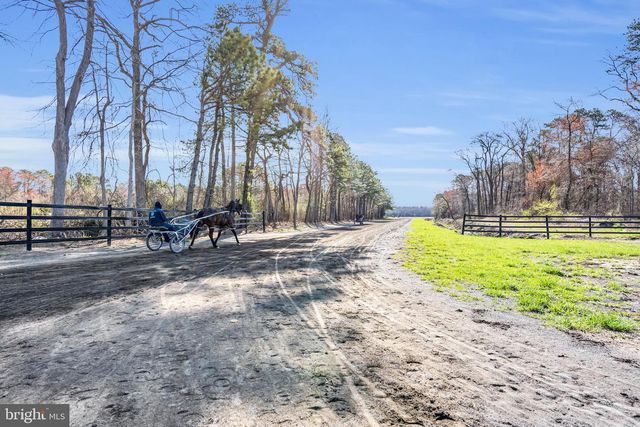 935 LAKEWOOD FARMINGDALE ROAD, Howell, NJ 07731