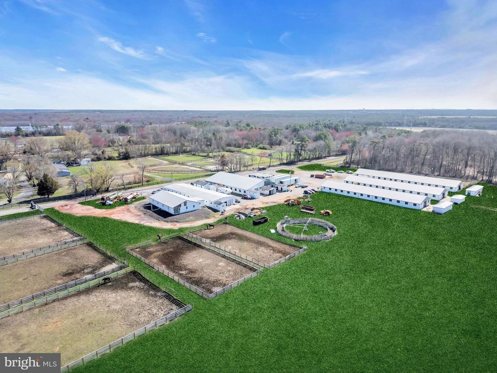 935 LAKEWOOD FARMINGDALE ROAD, Howell, NJ 07731