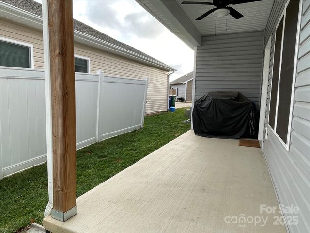 28 Sage Crest Loop, Weaverville, NC 28787