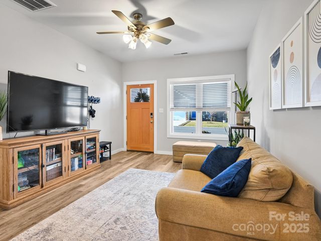 28 Sage Crest Loop, Weaverville, NC 28787