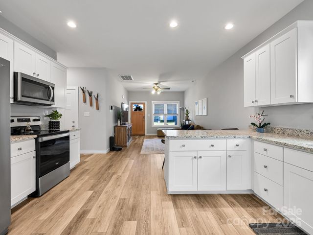 28 Sage Crest Loop, Weaverville, NC 28787