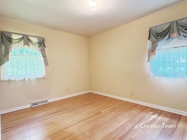 9068 Victor Avenue, Jenison, MI 49428