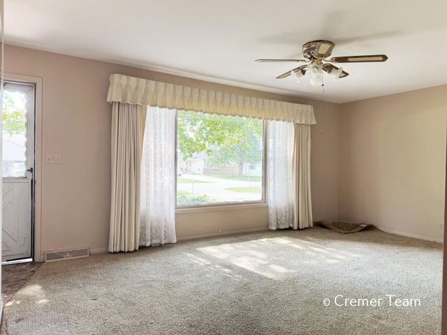 9068 Victor Avenue, Jenison, MI 49428
