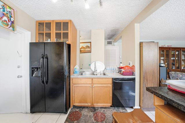 16850 S Glades Drive 2g, North Miami Beach, FL 33162