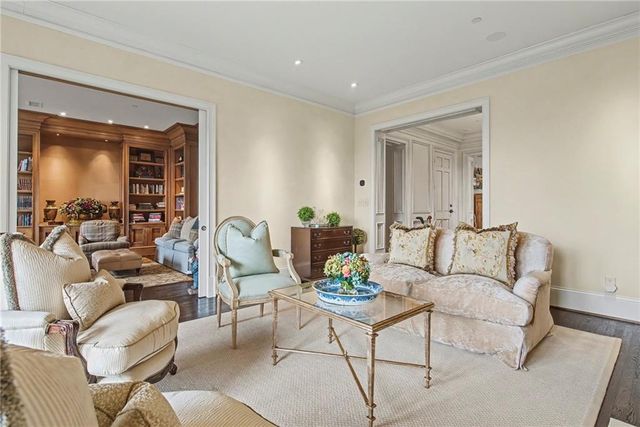 3657 Peachtree NE Road 9A, Atlanta, GA 30319