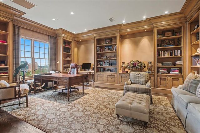 3657 Peachtree NE Road 9A, Atlanta, GA 30319